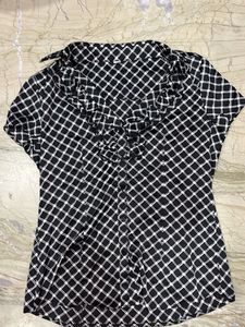 Chic Black & White Checkered Blouse