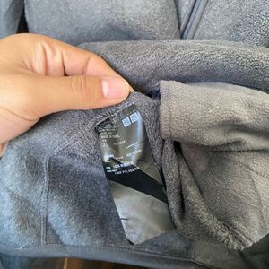 Uni qlo Gray Fleece Zip-Up Jacket