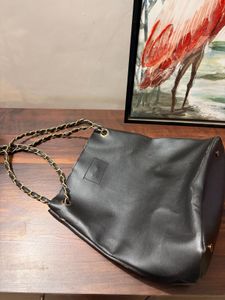 Classic Black Chain Shoulder Bag