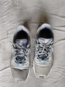 Puma Legend Essential 2 Gym and Training Shoes