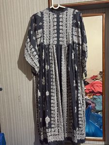 Elegant Embroidered Kurta