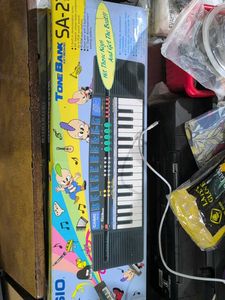 Casio SA-21 100 Tone Bank piano Keyboard