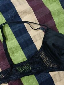 Clovia Black Bra With Noodle Strap