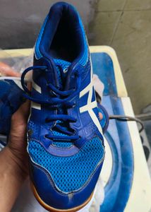 Asics gel rocket badminton court shoes