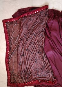 Bodyhugging Maroon Saree