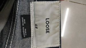 H&amp;M RELAXED FIT JEANS