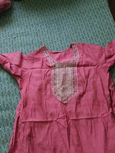 Elegant Pink Kurta with Embellished Neckline