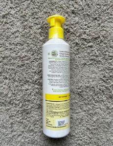 Mamaearth Lemon Anti-Dandruff Shampoo
