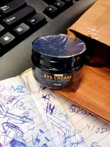 Seals packed Sonavi under Eye Cream - Intensive