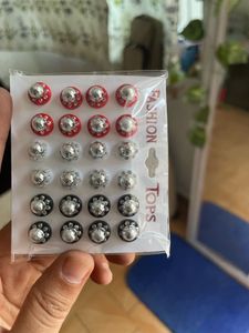 Stud Earrings Set
