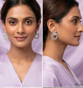 🌼🎀CUTE HEART SHAPED EARRINGS🎀👀