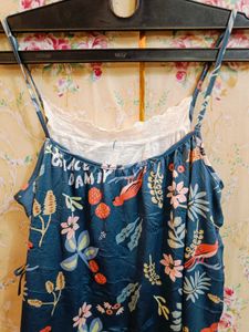 🇳🇿💫🎀Floral Print cami top