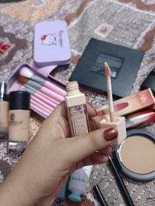Makeup bundle