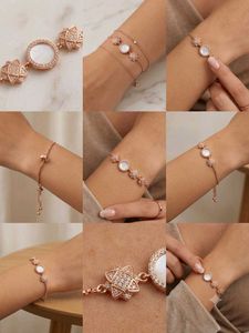 Elegant Rose Gold Bracelet with Mother of Pearl