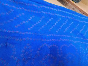 BEAUTIFUL Blue with Pink  Bandhani Print Saree