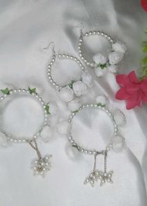 Elegant White Flower &amp; Pearl Bangles with Matching