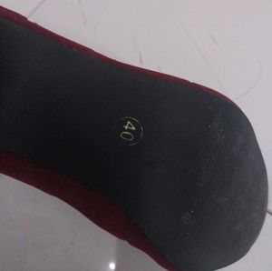 Chic Red Suede Ankle Boots