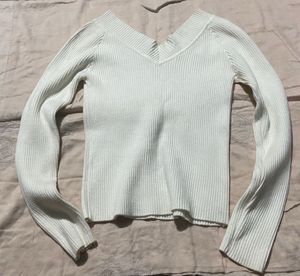 Chic Ribbed V-Neck Sweater