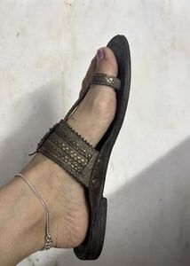Flat Sandals ON SALE👍🏻