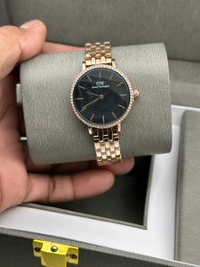 Daniel Wellington Ladies WatchFirst Copy