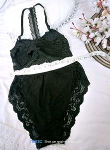 Lace Bra &amp; Panty Set