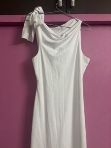 Elegant White Maxi Dress