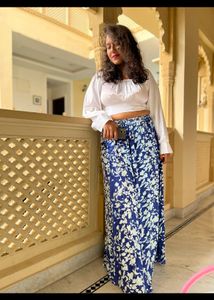 XL Long Blue Floral skirt