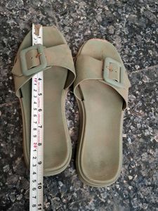 Sandal