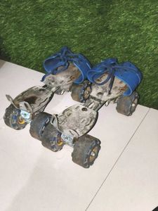 roller skates for kids with free safety