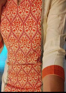 Elegant Cream &amp; Orange Printed Kurti