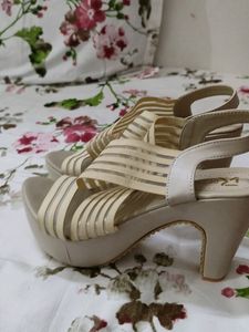 👠 Heels