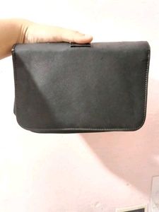 Solid Black Purse👜