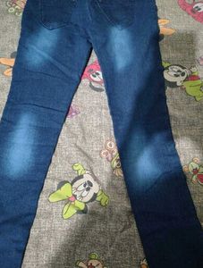 Stylish Blue Denim Jeans with Embellishments