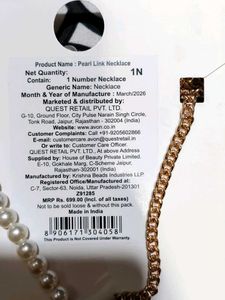 Elegant Pearl &amp; Gold Tone Necklace