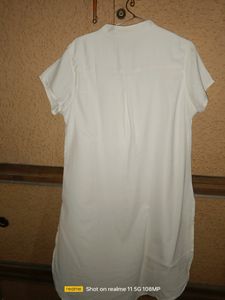 OFF WHITE BEAUTIFUL SHORT KURTI🤍😍