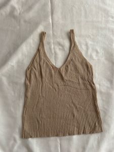 H&amp;M Beige Knit Top 🧸