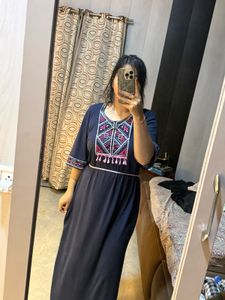 Elegant Embroidered Maxi Dress🦋🧚🏻‍♀️