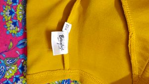 Stylish Yellow Textured medium  crop top