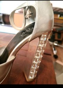 Silver Seveltte 6inch
