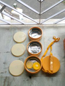 Vintage Floral Tiered Tiffin Carrier