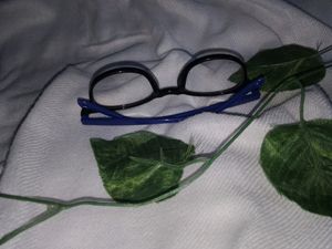 Black Frame Glasses📍