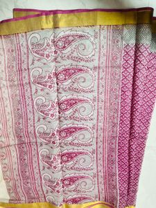 Elegant Paisley Print Saree