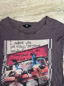 Vintage graphic tee with "Best Friends" graphi