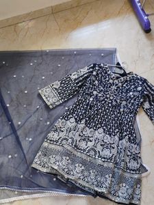 Elegant Navy Blue   Set with skirt and