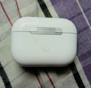 airpods copy dnt knw wrkng r not,no chrgr i hve