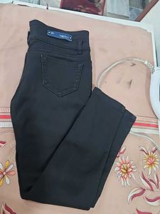 Classic Black Skinny Fit Jeans