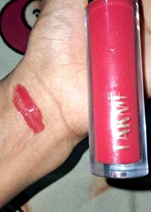 Lakme Red Liquid shimmer Lipgloss