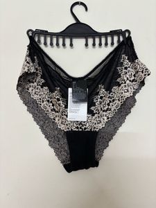 8 H&M lace brazilian brief