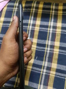 Samsung A20s