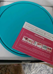 Tupperware wonderlier Bowl with Lid